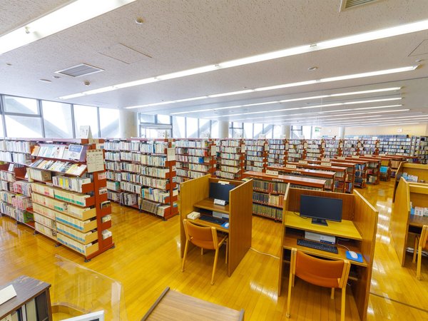 羽咋市立図書館